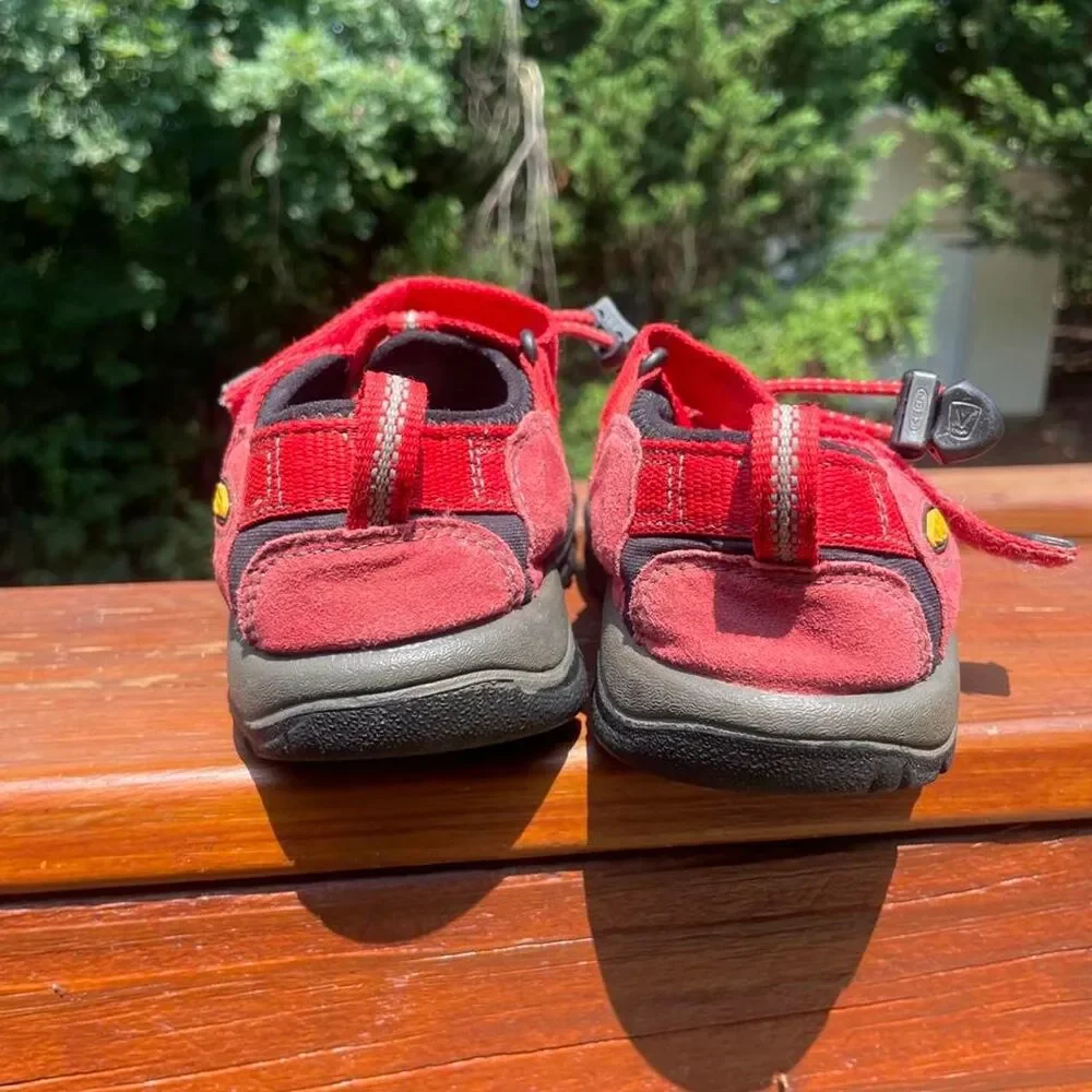 Keen Youth 13 Newport H2 water shoes Red Sandals
